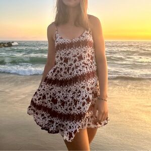 RARE BRANDY MELVILLE DRESS